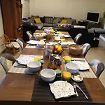 Mas De Reilhanette לינה וארוחת בוקר *