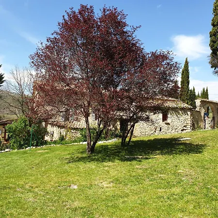 Mas De Reilhanette Bed & Breakfast *