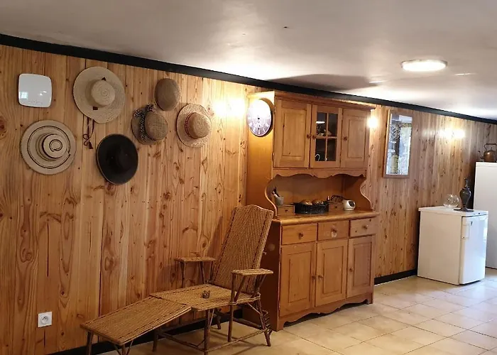Bed & Breakfast Mas De Reilhanette