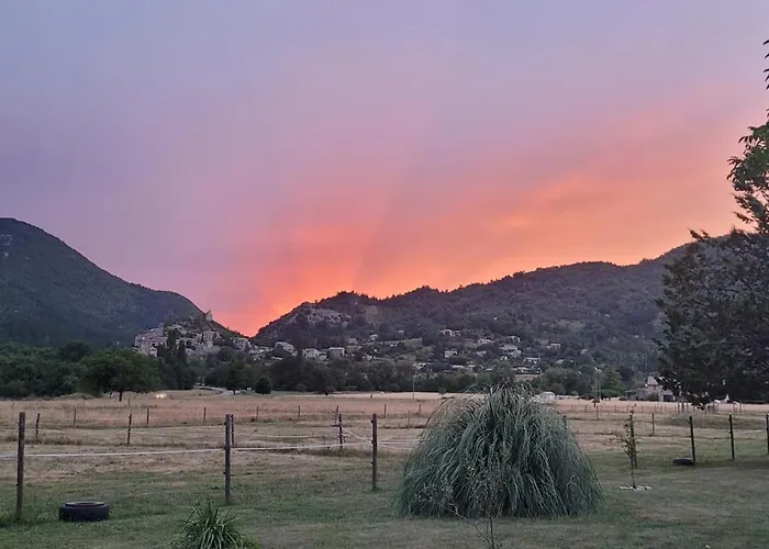 Bed & Breakfast Mas De Reilhanette Montbrun-les-Bains