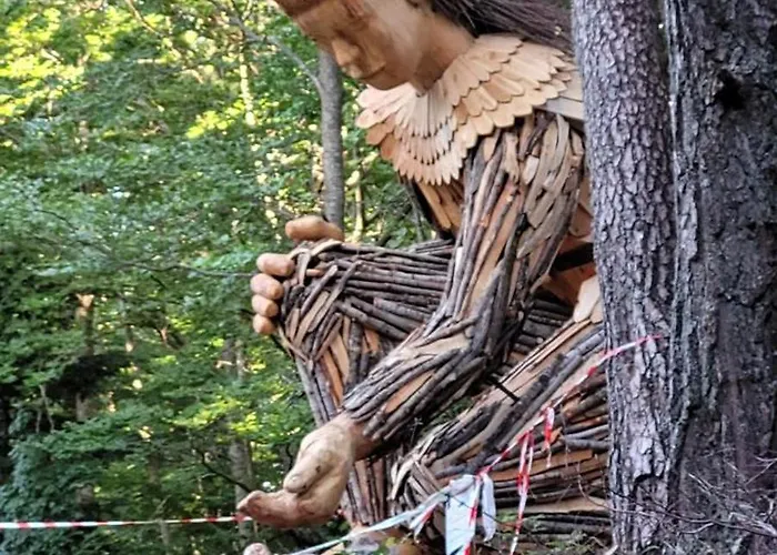 Mas De Reilhanette Bed & Breakfast