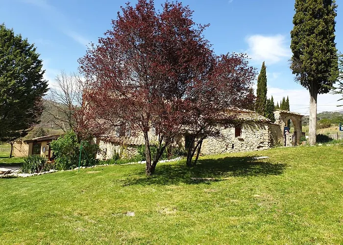 Mas De Reilhanette Bed & Breakfast *